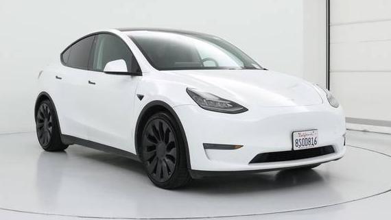 TESLA MODEL Y 2020 5YJYGDEF2LF046826 image